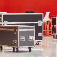 Transport sécurisé grâce à des flight-cases faciles à déplacer