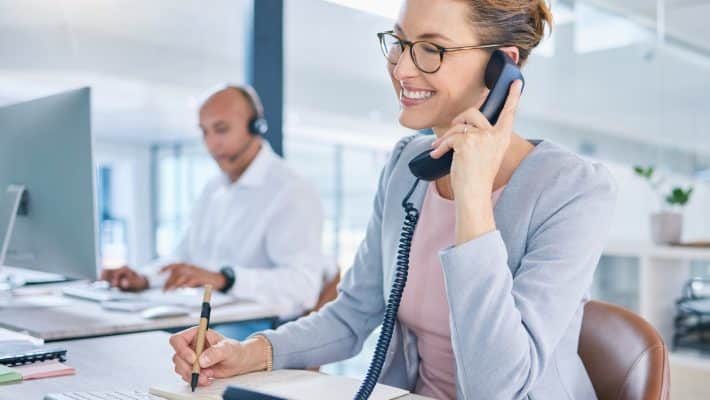 Prospection multicanale B2B : la méthode pour structurer une séquence qui génère des réponses