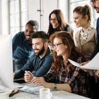 Connecter clients, collaborateurs et processus : le vrai défi des projets ERP / CRM augmentés par l’IA